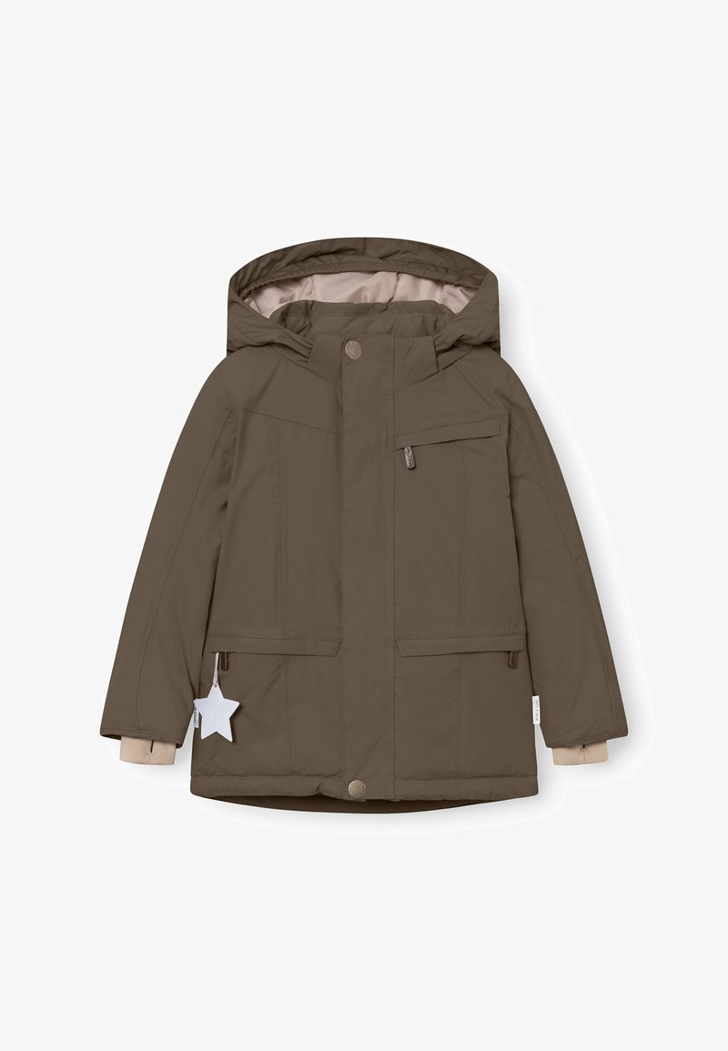 Brouns izolēts jackets ar kapuci, priekšējo rāvējslēdzēju, divām sānu kabatām un krūšu kabatu. Iespēja kontrastējoša bēša odere un zvaigznes birka.