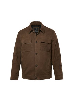 Veste en cuir marron avec un devant à boutons, deux poches poitrine et un col pointu. Présente une texture lisse et un design classique.