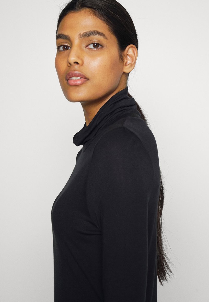 Damen T-Shirts | Marks & Spencer ROLL NECK Langarmshirt black/schwarz - JL54646 Damen T-Shirts | Marks & Spencer ROLL NECK Langarmshirt black/schwarz - JL54646