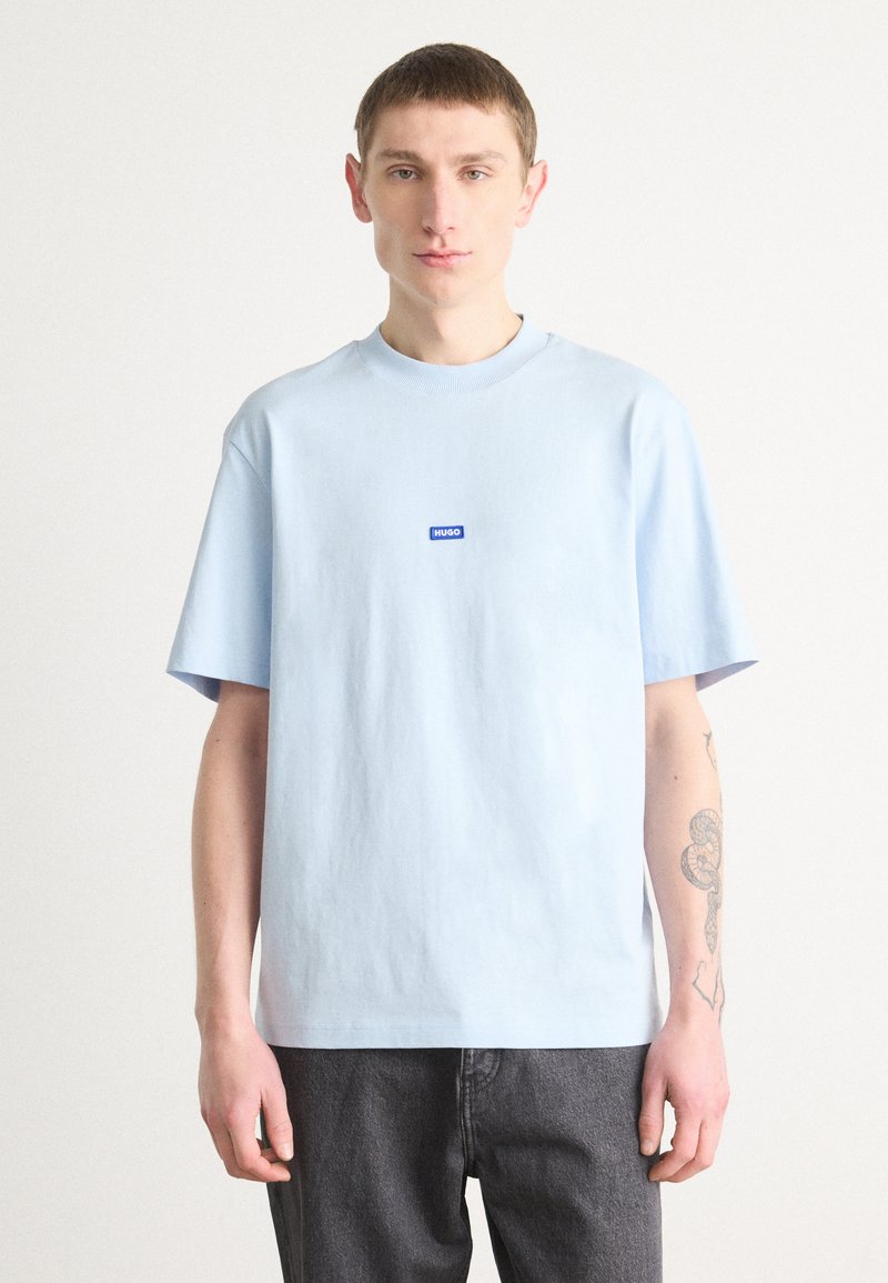 HUGO - NIEROS - Basic T-shirt - open blue, Enlarge