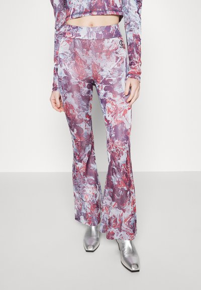 KOCHÉ PANTS - Pantalon classique - red/blue/white