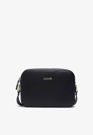 Sac bandoulière rectangulaire noir avec détails de fermeture éclair dorée et bandoulière ajustable, avec logo LIU JO embossé au centre devant.