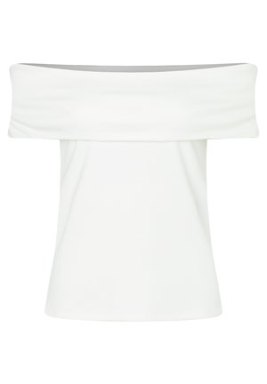 Wit off-shoulder topje met korte mouwen, brede gevouwen halslijn en aansluitende pasvorm.