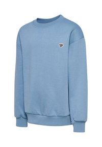 Lichtblauwe sweatshirt gemaakt van een zachte katoenmix. Voorzien van een ronde hals, lange mouwen en een klein geborduurd logo aan de voorkant.