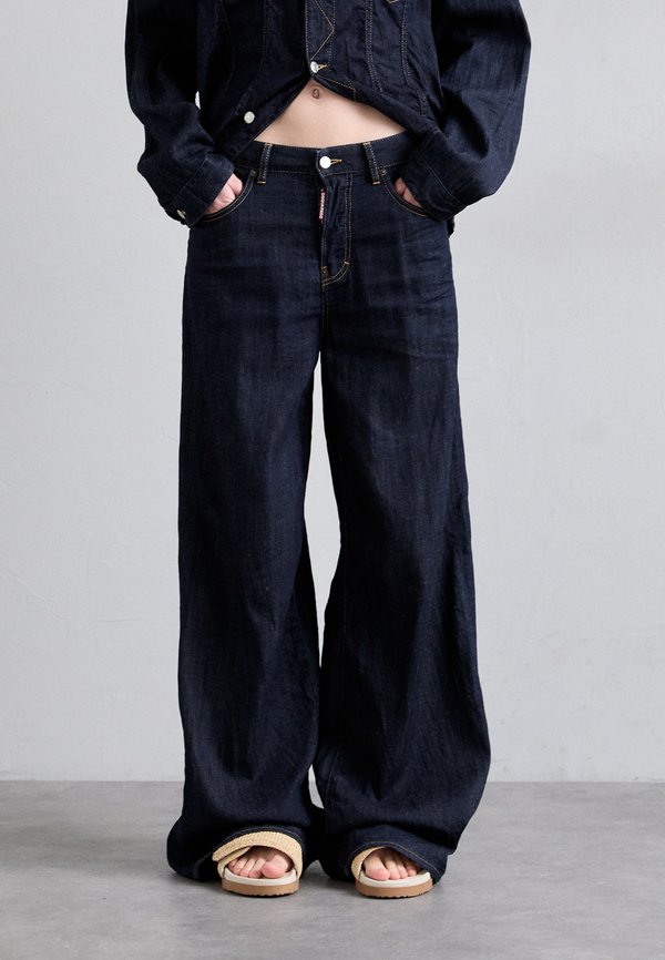 DARK RINCE WASH TRAVELLER  - Wide Leg