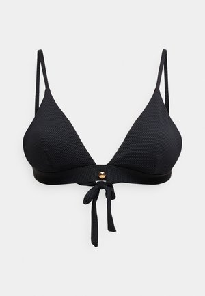 Top de bikini negro con textura en forma de triángulo, con tirantes finos y cierre con lazo, con un acento dorado en el centro del frente.