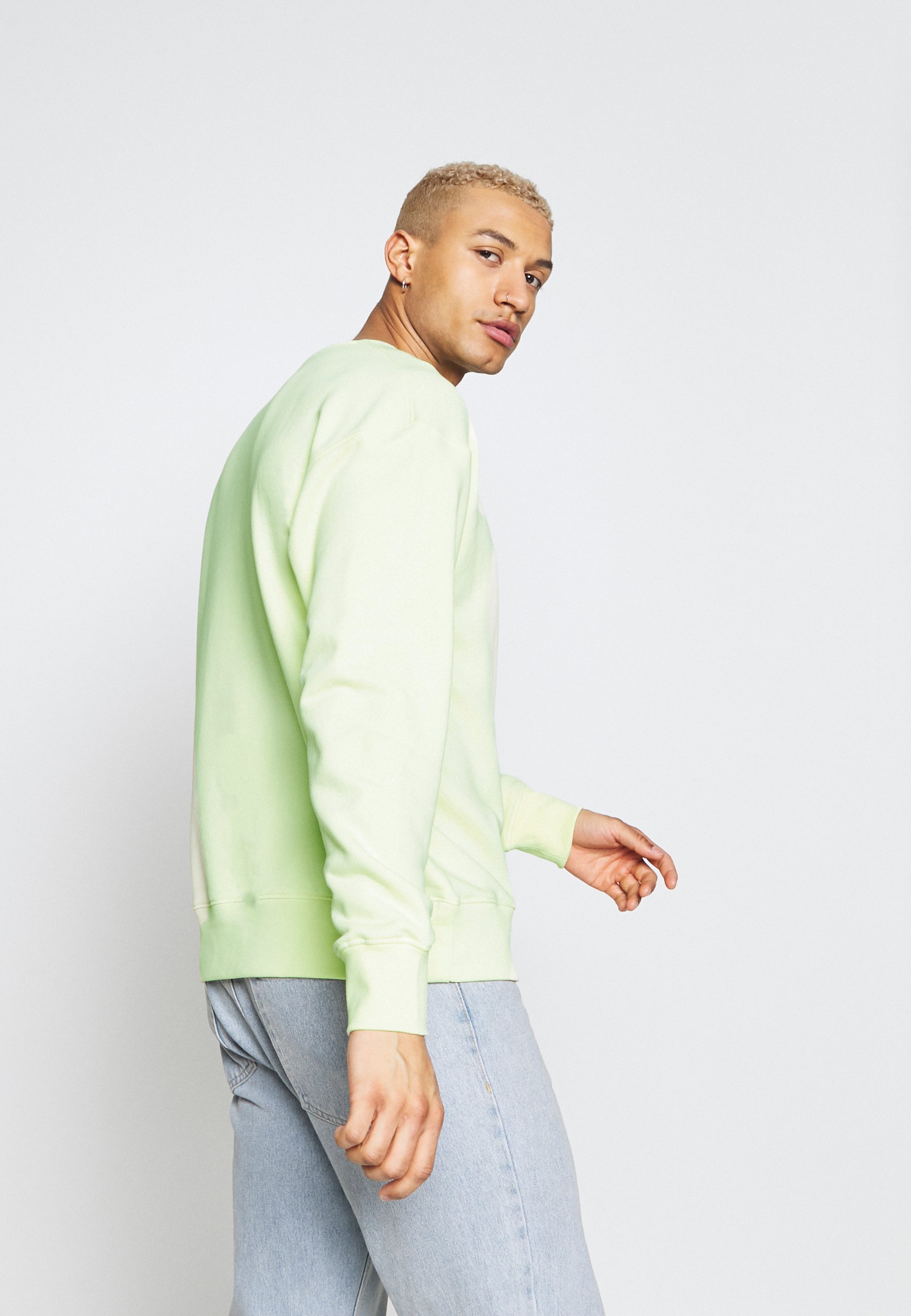 Nike Sportswear Sweatshirt luminous green LEVI'S® Hoodie mit Logo Print in Weiß online kaufen (9673409