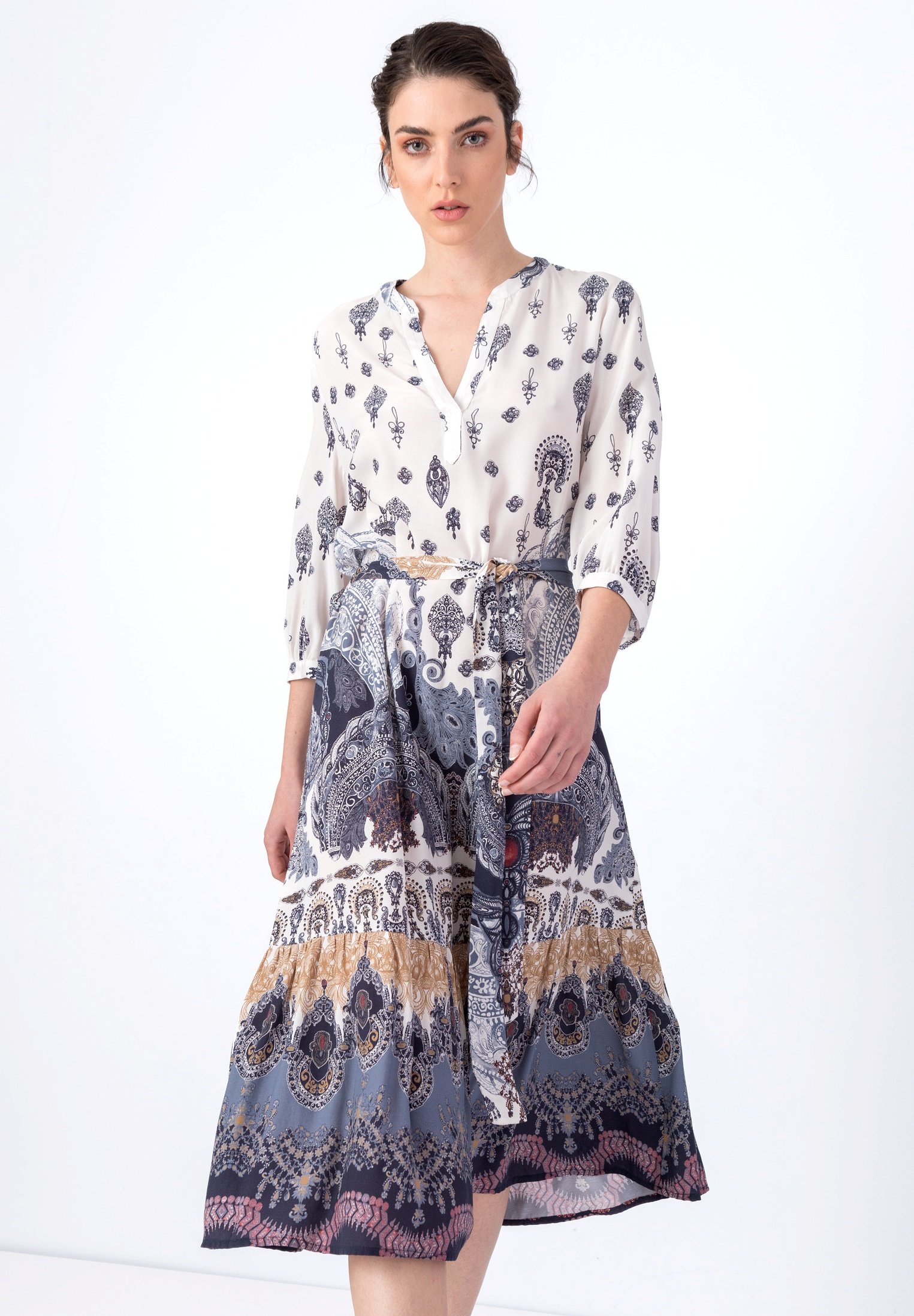 Robe IVKO Grise En Laine Et Coton - Motif Murmurations - Encolure Bateau - Taille Normale
