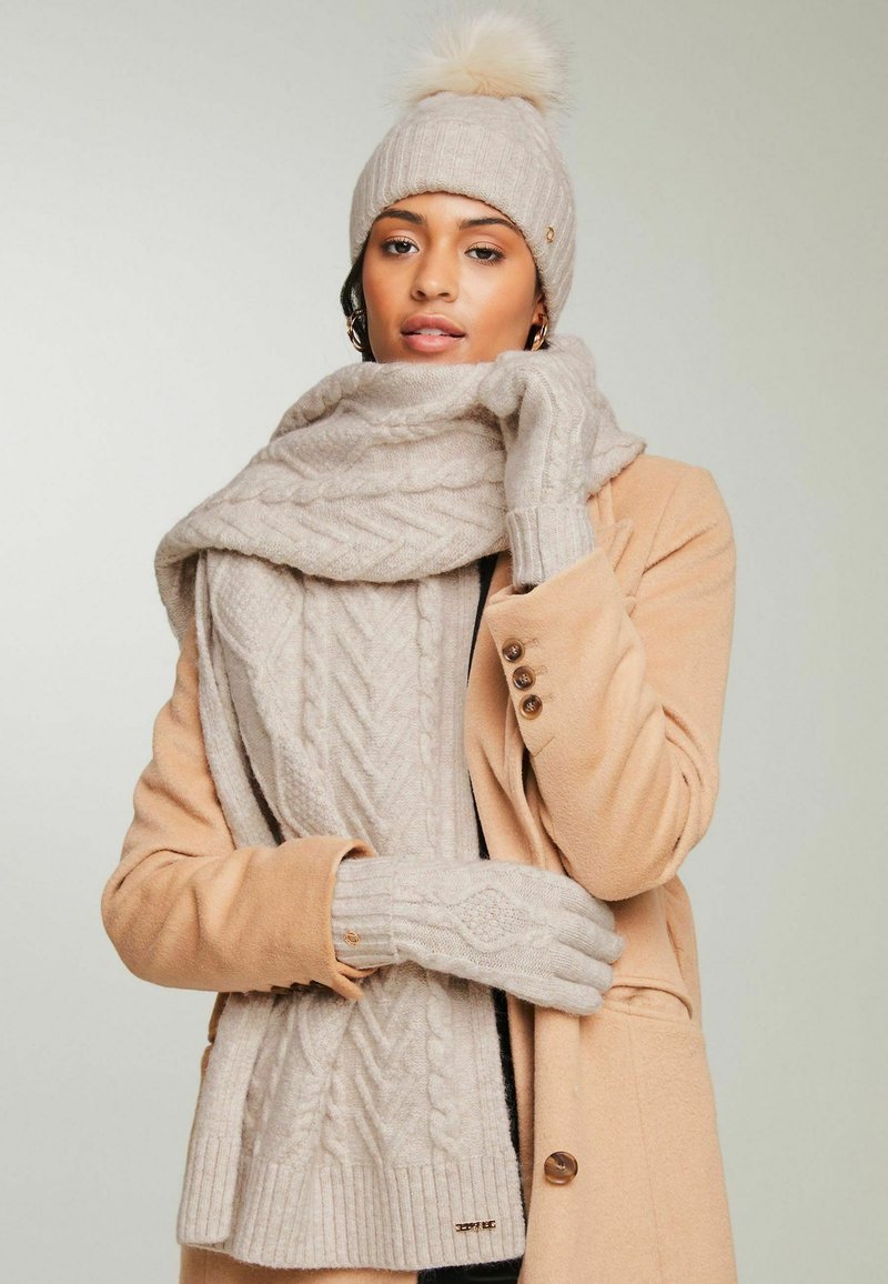Lipsy COSY CABLE - Handsker - camel