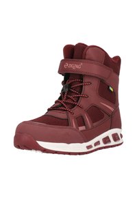 Bordeaux winterboot met een bovenkant van mesh en synthetisch materiaal, verstelbare band, vetersysteem en een witte zool met ventilatieaccenten.