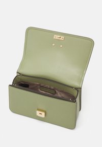 MICHAEL Michael Kors DELANCEY - Kézitáska - light sage