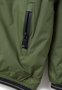 OVS Impermeable - army green