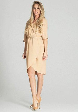 Figl Etuikleid - beige