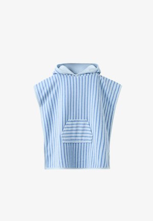 Poncho serviette à capuche bleu clair avec des rayures verticales bleu foncé et une poche avant à rayures horizontales.