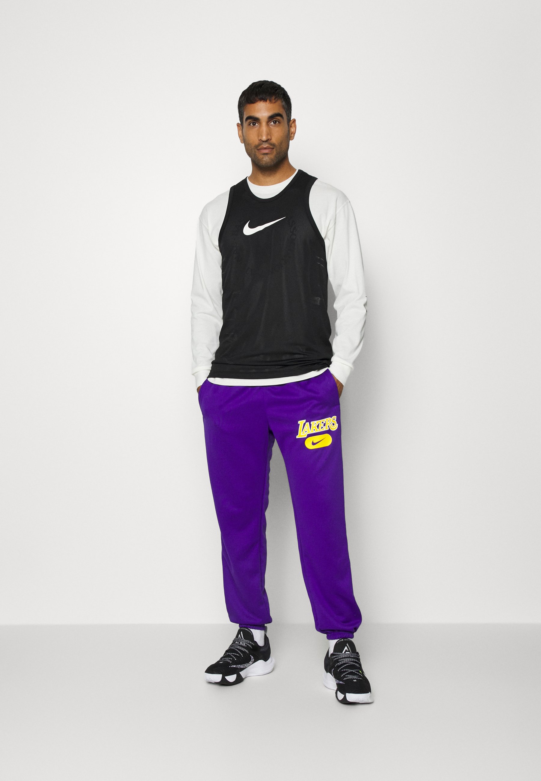 nike spotlight pants