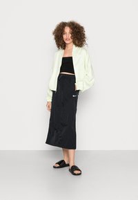 Nike Sportswear SKIRT - Gonna a tubino - black/white