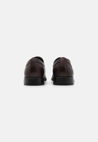 BOSS LIMBER  - Pensko med snøring - dark brown