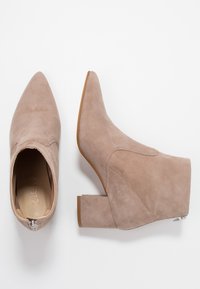 Zign Ankle boot