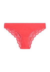 Koraal katoenen thong met kantafwerking langs de randen, zachte textuur en een middelhoge tailleband. Wasinstructies niet zichtbaar.