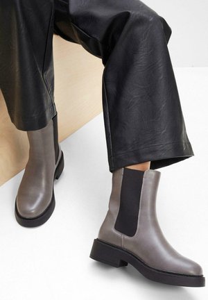 bonprix CHELSEA  - Stivaletti - grey