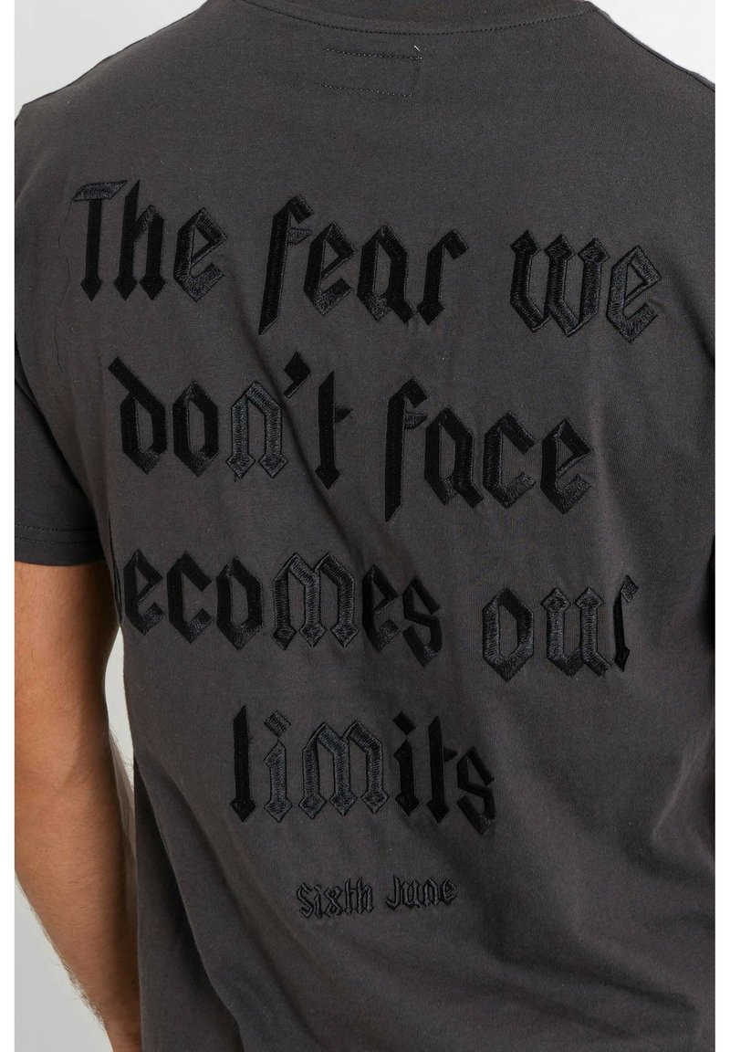 Sixth June GOTHIC - Camiseta Estampada - Dark Grey/gris Oscuro