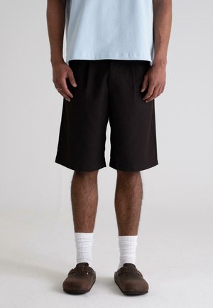 Shorts - brown