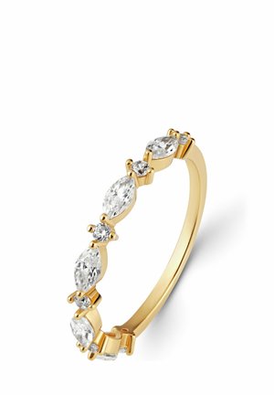 Bague en or ornée de pierres claires en marquise et rondes alternativement, présentant une finition polie avec des griffes pour les pierres.