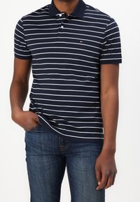 Tommy Hilfiger Piké - blue