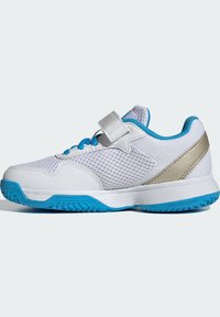 Valge sportlik tossu võrkmaterjalist paneelidega, siniste detailide ja kuldse triibuga. Varustatud paelte ja turvalise kinnitusega Velcro rihmaga. Kummist tald.