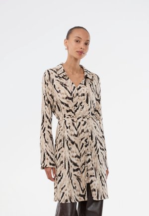 SABELLE DRESS - Robe de jour - wild fusion