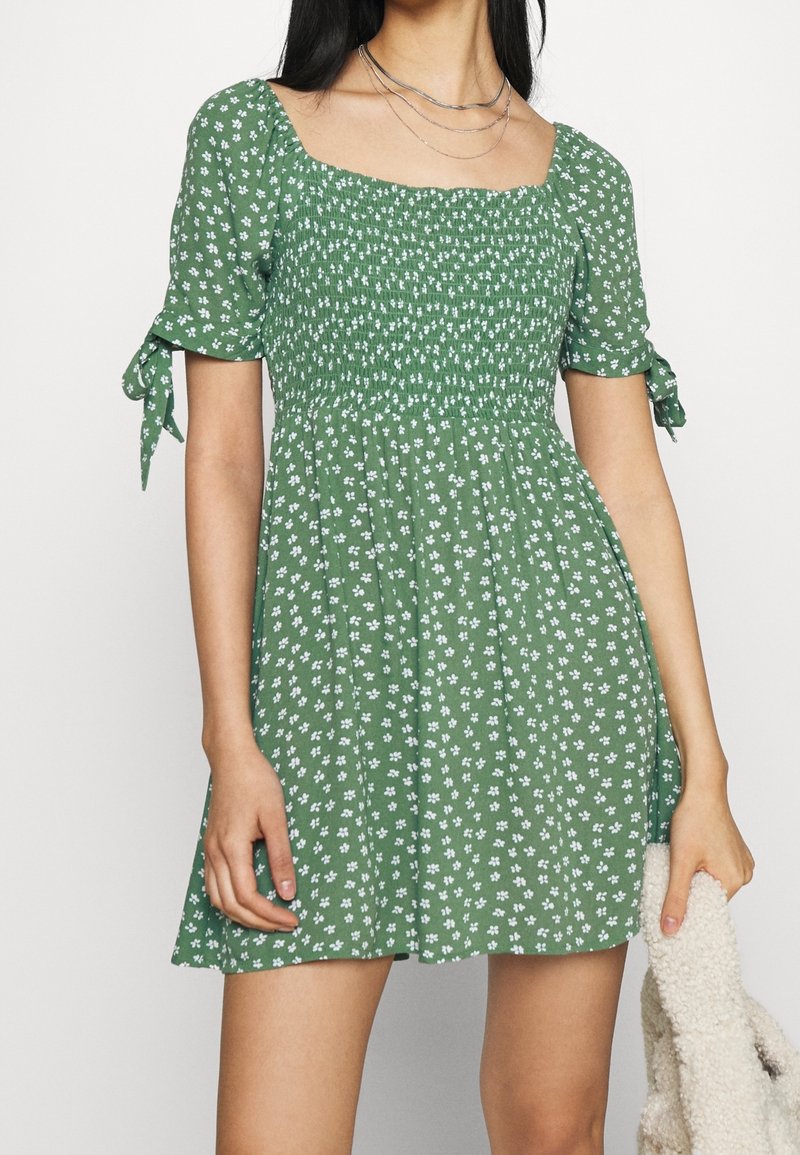 American Eagle Day dress - green - (Pre-owned) - Zalando