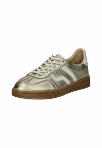 Metallisk gullsneaker med hvite detaljer, teksturert overdel, snøring, rund tå og såle av gummigummi. Klassisk sporty stil.