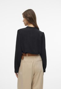 Vero Moda VMEMMA - Overhemdblouse - black