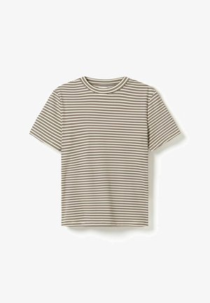 T-shirt beige à manches courtes avec fines rayures horizontales noires et col rond, posé à plat sur un fond blanc.