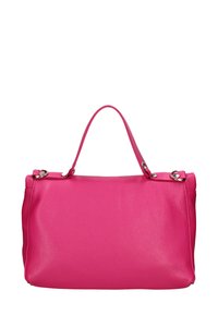 Borsa a tracolla in pelle rosa con superficie testurizzata, dotata di un manico superiore singolo e dettagli in hardware argentato.