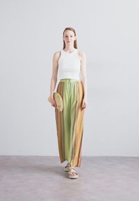 Vanessa Bruno Clutches - naturel