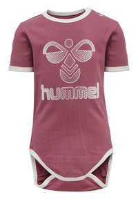 Kortärmad, lila body med vita detaljer, utrustad med en stor grafisk design och tryckknappar i botten för enkel påklädning.