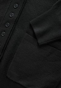Non sélectionné, black
