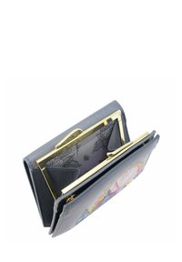 Grijze lederen portemonnee met gouden hardware, voorzien van een patroon in de binnenkant en een kleurrijk ontwerp aan de voorkant. Compact, met meerdere vakken.