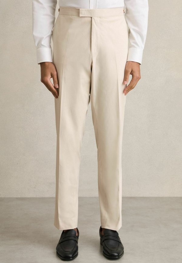 REGULAR FIT - WITH STRETCH - Stoffhose - stone