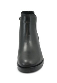 Stivale alla caviglia in pelle nera con finitura liscia, punta rotonda e tacco basso. Dotato di una cerniera laterale per un facile accesso. Design classico.