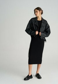 Diverse - Sukienka etui