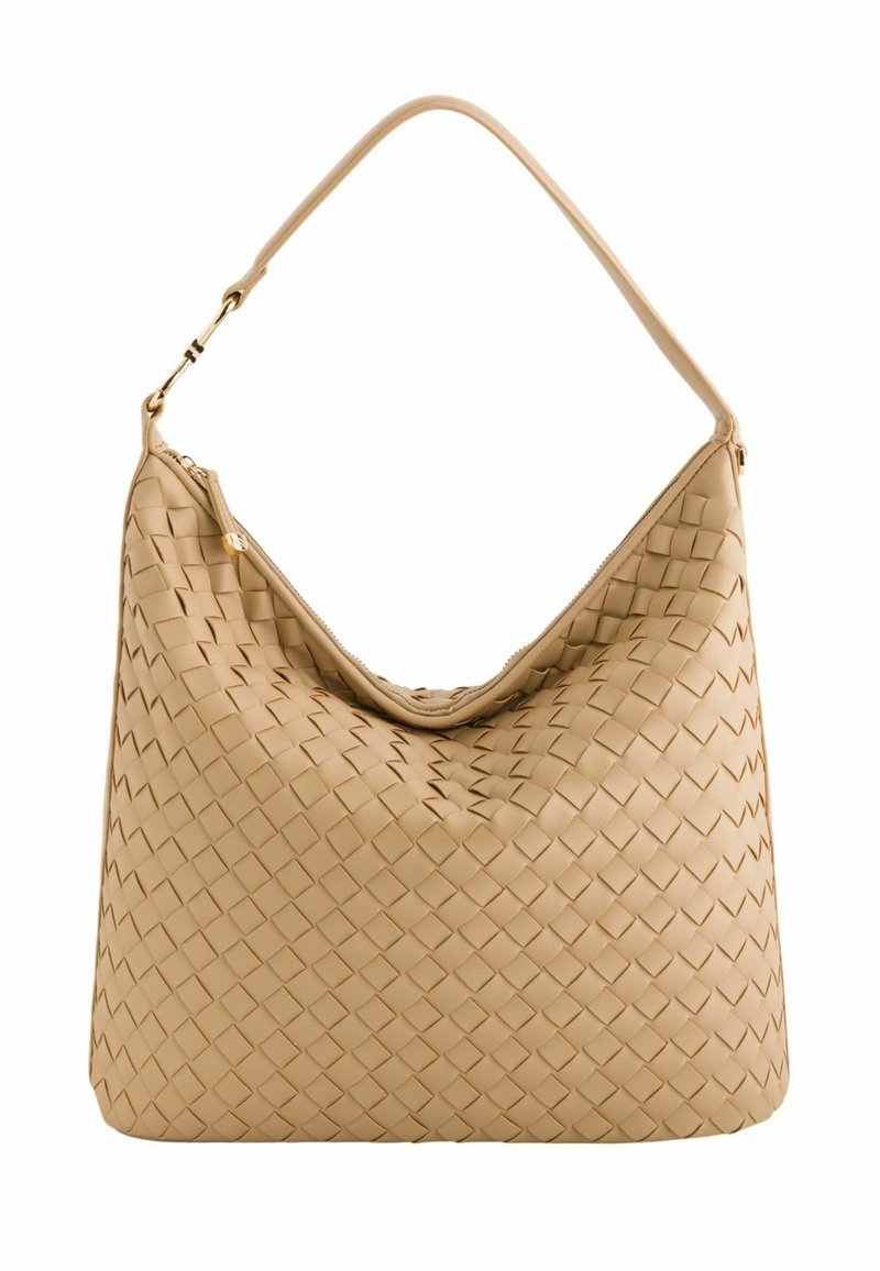Beige vævet lædertaske med et blødt hobo-design, der har en enkelt justerbar rem og en lynlåslukning i toppen for nem adgang.