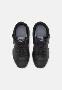 Nike Sportswear CORTEZ EASYON - Baskets basses - black/white/cool grey