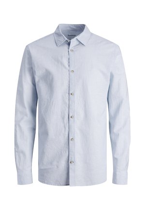 Camicia a righe blu chiaro con bottoni, maniche lunghe, colletto classico e bottoni simili a perle lungo la parte frontale. Tessuto di cotone, texture liscia.