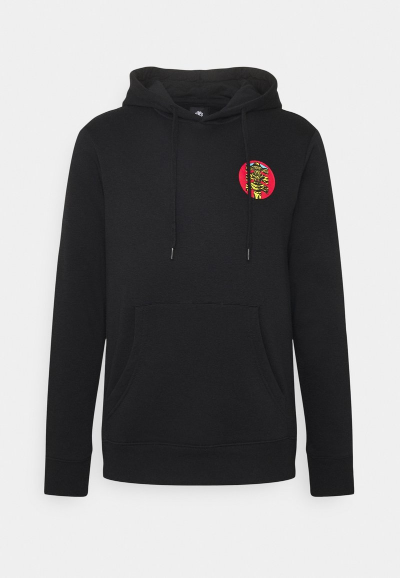Sweat à capuche noir avec poche avant, capuche à cordon de serrage, et petit graphique coloré de squelette à l'intérieur d'un cercle rouge sur la poitrine, côté supérieur gauche.