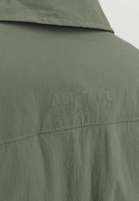 Jack & Jones RELAXED FIT - Hemd - agave green