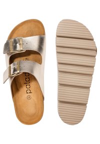 Infradito metallici dorati con due fibbie argentate regolabili, plantare in sughero testurizzato e suola in gomma beige con righe.