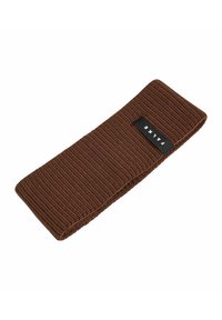 Fascia per capelli in maglia marrone con texture a coste e etichetta nera con la scritta "FAIKE." Il design è piatto e allungato, adatto per tenere i capelli.