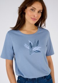 Damart MOTIF TON SUR TON PAILLETÉ - Camiseta estampada - bleu